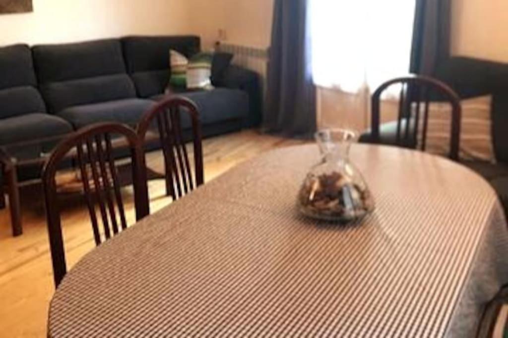 Maison Biscuit. Apartament A La Placa De La Vila Camprodon Esterno foto