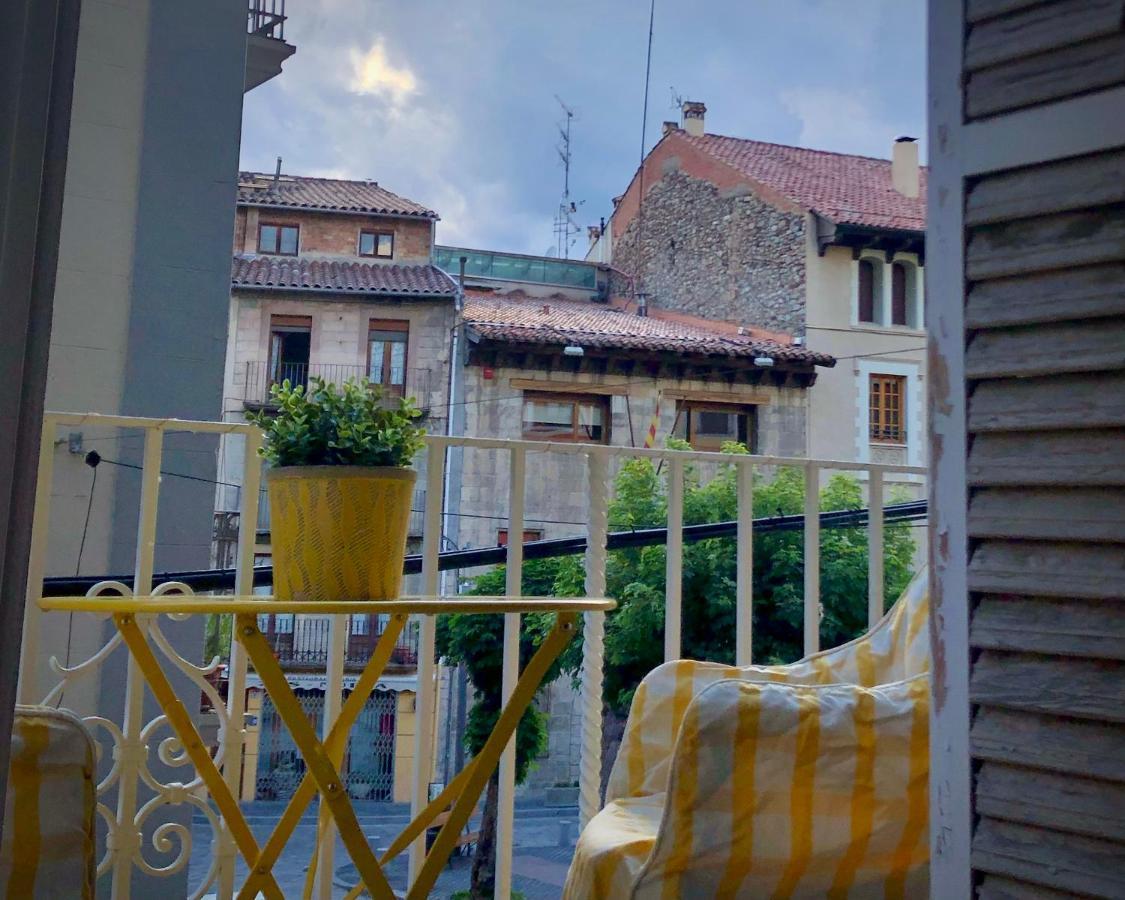 Maison Biscuit. Apartament A La Placa De La Vila Camprodon Esterno foto